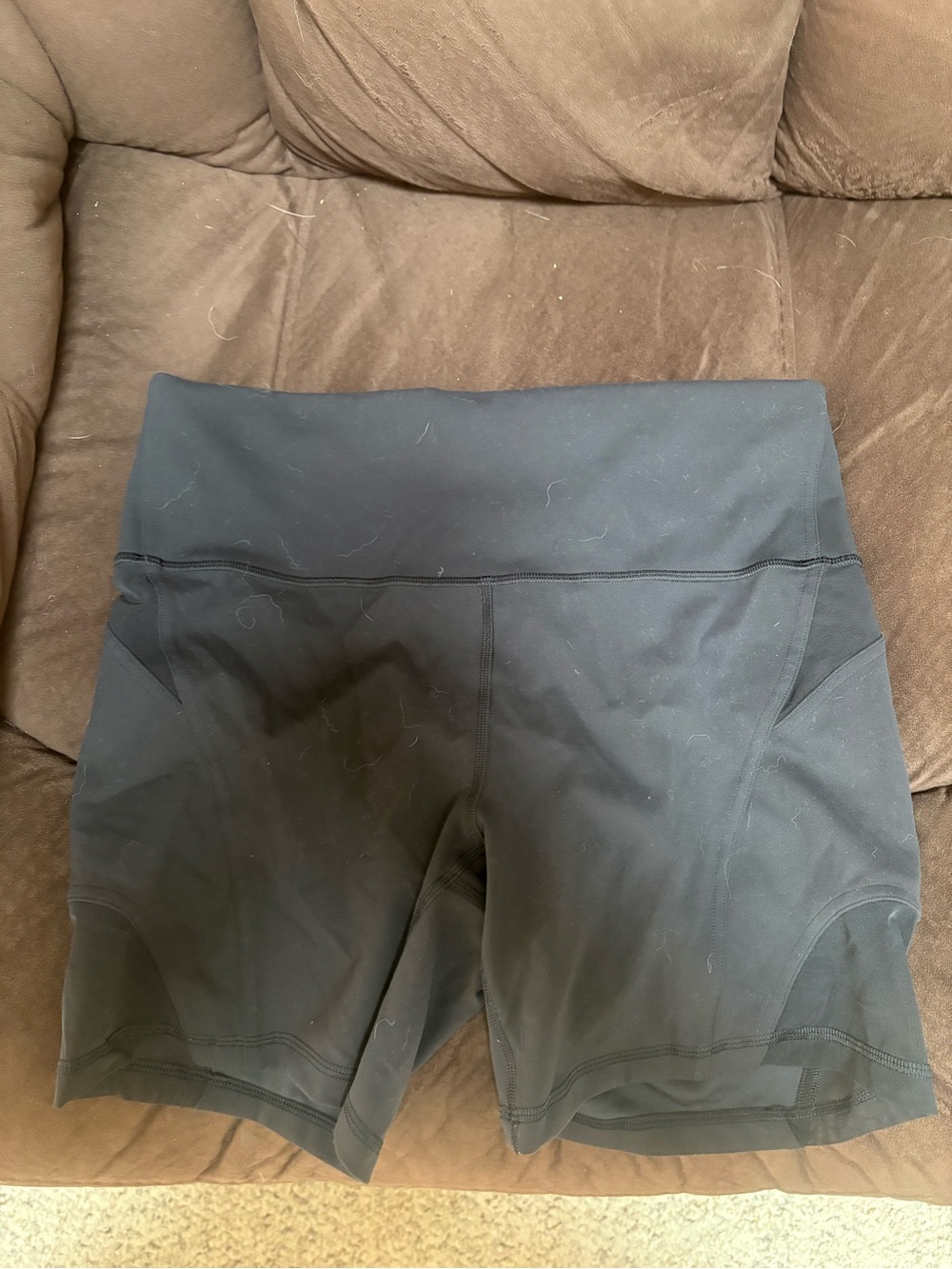 Lululemon Wunder train mesh side short